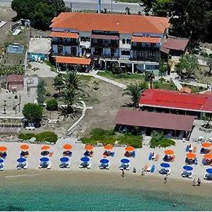 https://porto-kalliali.hotelschalkidiki.net